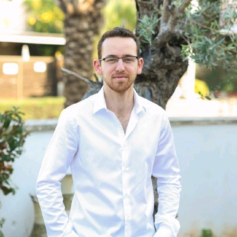 אביב ב.